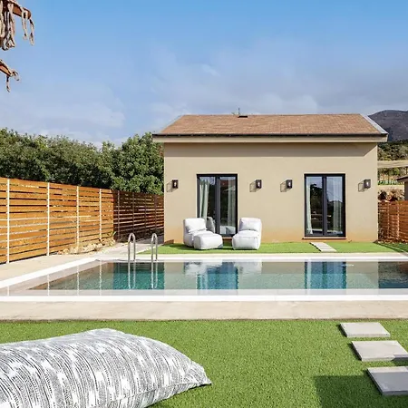 Carob Villas, An Eco-friendly Hideaway *