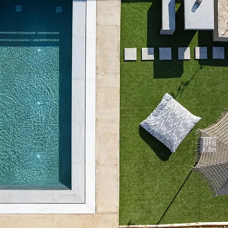 Carob Villas, An Eco-friendly Hideaway *