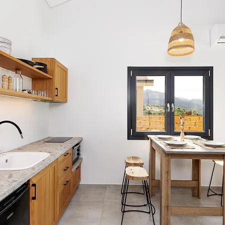 Carob Villas, An Eco-friendly Hideaway Sissi (Crete)