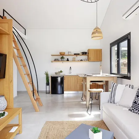 Carob Villas, An Eco-friendly Hideaway Willa *