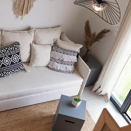 Carob Villas, An Eco-friendly Hideaway Villa *